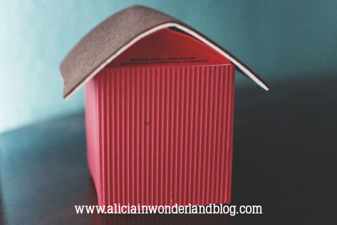 $2 DIY Barn Toy - Alicia in Wonderland Blog